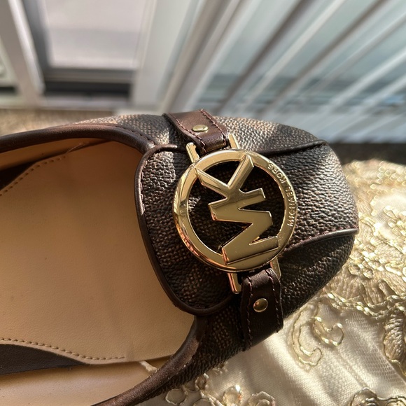 Michael Kors Brown Logo Leather-Trim Ballet Flats with Gold MK Emblem - Picture 4 of 6